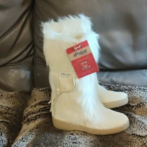 Pajar Canada Style Laverne color cream. Sz. 36 M